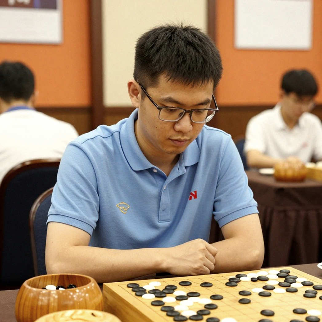 Four Clutch Chess Names and a Six-Video Course from Bulgaria: The Borrowed-Name Economy of Chess Media